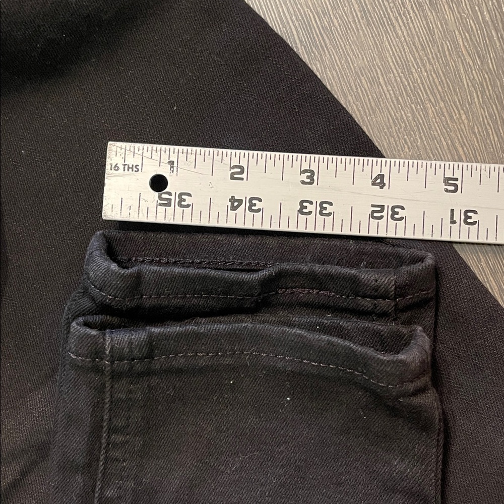 Levi's® Women's Skinny Overalls in SKINNY DIP Jeans Size 27 Black - Picture 16 of 16